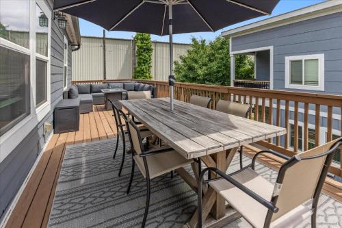Indianapolis House | Beautiful Home with Huge Patio and Garage