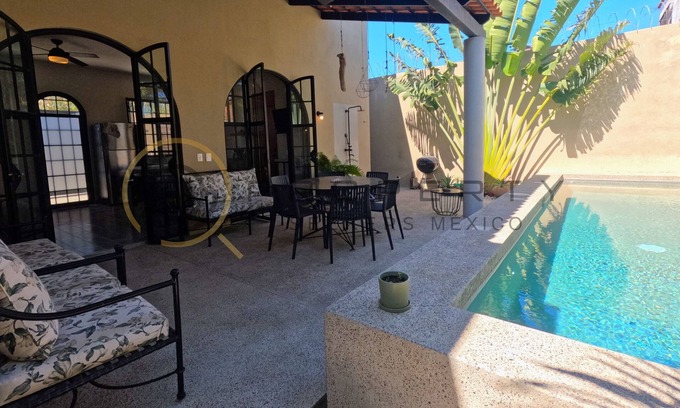 Emiliano Zapata House | Beautiful house steps from the beach