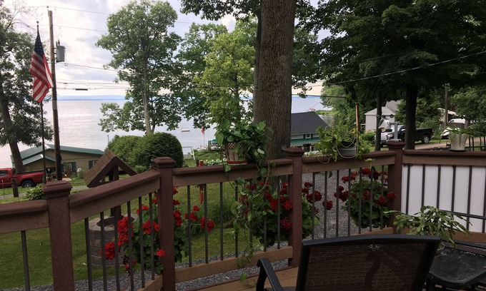 Cleveland House | Beautiful House at Oneida Lake. Close to Boat Launch.