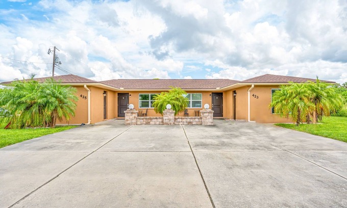 Warm Mineral Springs House | Beautiful House near Warm Mineral Springs