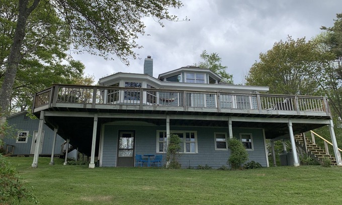Harpswell House | Beautiful house on the Harpswell Peninsula over looking Casco Bay
