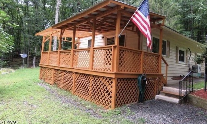 White Mills House | Beautiful house tucked away in woods by the lake, Pet friendly, sleeps 6!