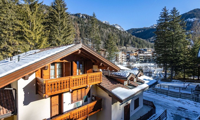 Campitello di Fassa Apartment | Beautiful apartment for 6 people with TV, balcony and parking