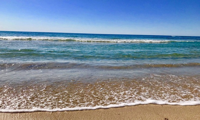 Berrara Apartment | Beautiful Kirby's Beach Berrara is only metres away!