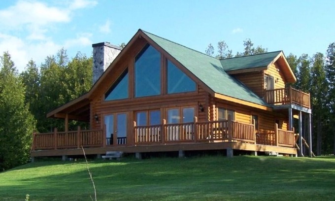 St Ignace House | Beautiful Lake Michigan Waterfront Log Home