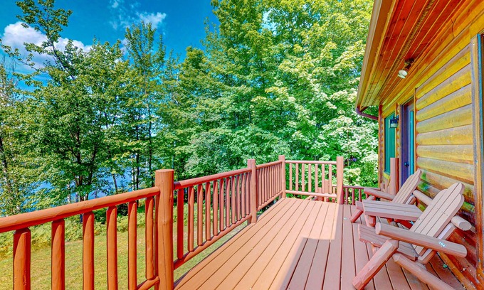 Presque Isle House | Beautiful Lakefront Cabin with a Private Dock, Firepit, and Large Yard!