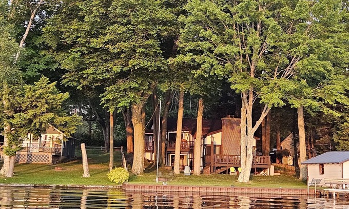 Ludington House | Beautiful Lakefront House on Hamlin Lake. Great location and plenty of room!