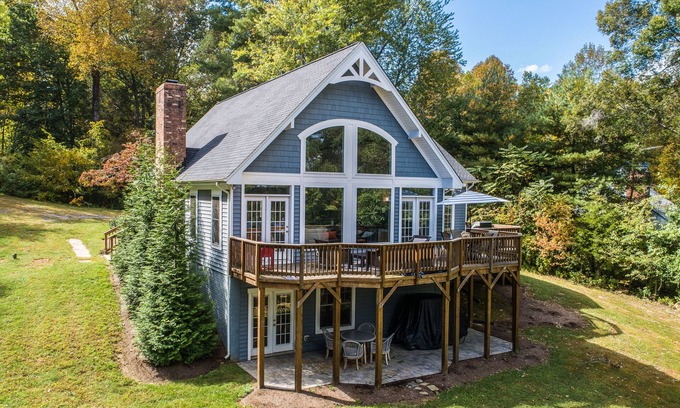 Morgan II House | Beautiful lakefront home with fireplace, deck, central AC, & washer/dryer