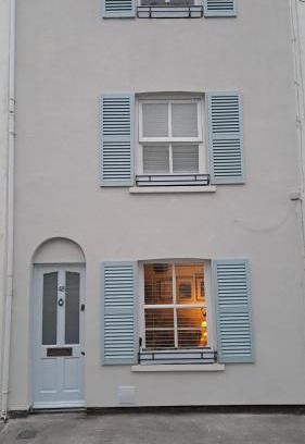 Brighton Apartment | Beautiful little Brighton Townhouse
