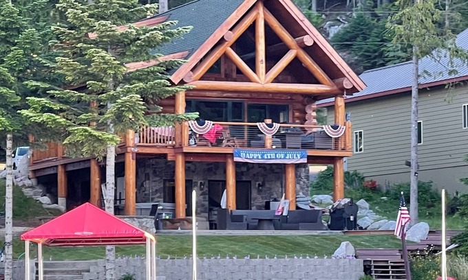 Sandpoint Cabin | Beautiful Log Cabin Getaway on Pend Orielle w/Private Dock, Hot Tub, Firepit