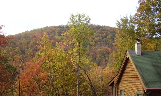 Apple Ridge Cabin | Beautiful Log Cabin secluded in the mountains of Blowing Rock