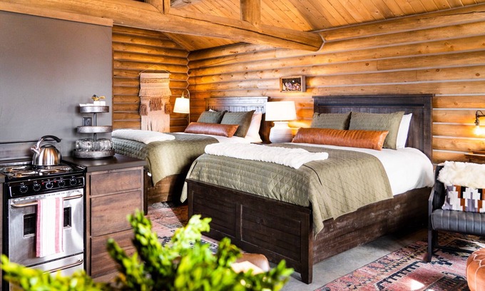 Livingston Cabin | Beautiful Log Cabin in Paradise Valley, Montana