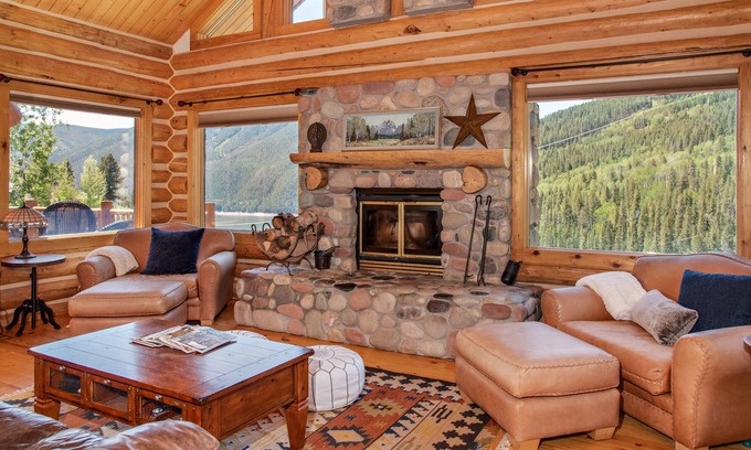 Basalt House | Beautiful Log Home w/Fireplace, Mtn & Lake Views, Soaking Tub, Decks, DISCOUNTED