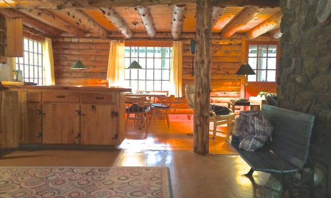 Granville House | Beautiful Log House on 14 acres with level 2 EV charger