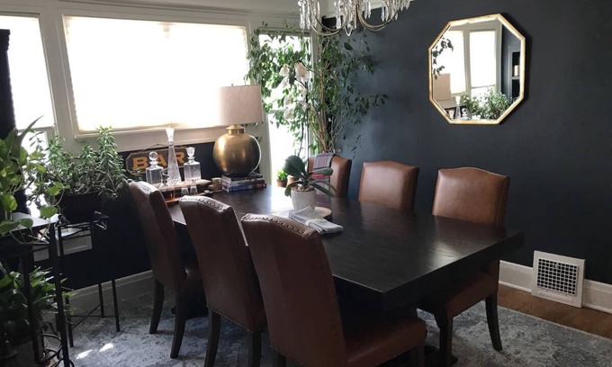 Shorewood House | Beautiful Luxury Suite A of Shorewood Home