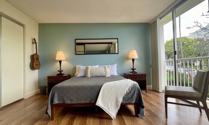Makaha Condo | Beautiful Makaha Valley, Best Beaches on Oahu, and Mountains for days.