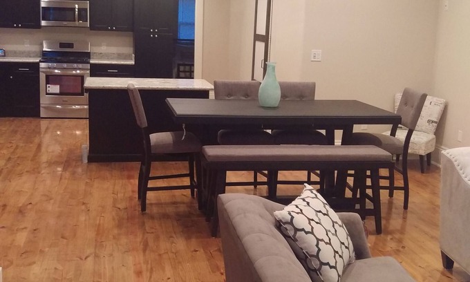 South 7th Ward House | Beautiful Marigny Renovation Very Close To The French Quarter (6 Queen Beds)