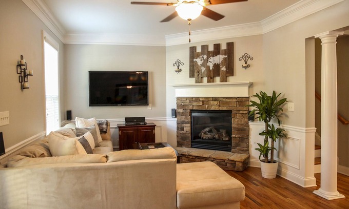 Atlantic Station Area House | Beautiful Midtown Townhome