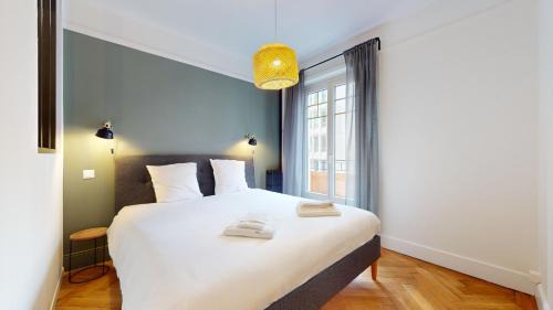 Augustins Apartment | Beautiful modern apartment with balcony in Geneva