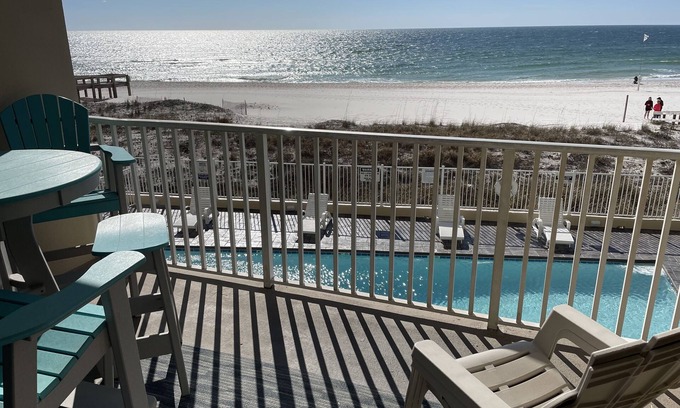 Orange Beach Condo | BEAUTIFUL MODERN/COZY BEACHFRONT CONDO!