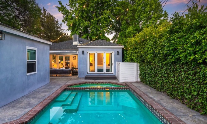 North Hollywood House | Beautiful, Modern Studio City Pool Home