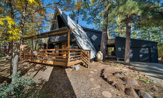 Munds Park Cabin | Beautiful Mountain Chalet in Arizona