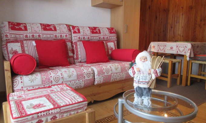 Le Corbier Apartment | Beautiful mountain decor studio for 4 people * on the slopes