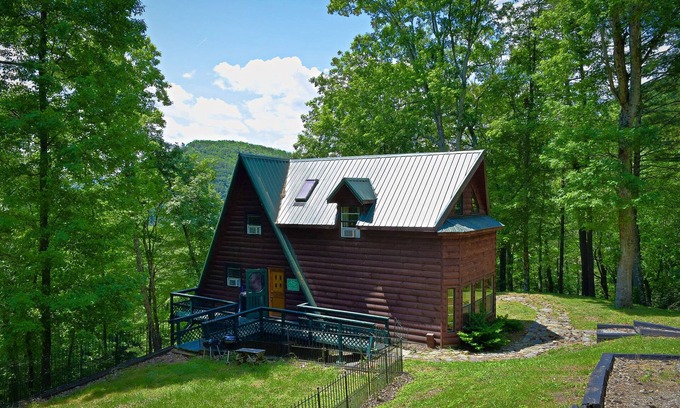 Butler Cabin | Beautiful Mountain Top Private Log Cabin Lake And Mountain Views Pet Friendly
