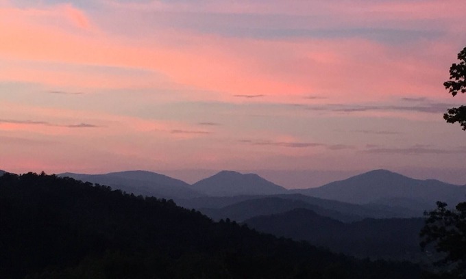 Boone House | Beautiful Mountain View’s with perfect location.