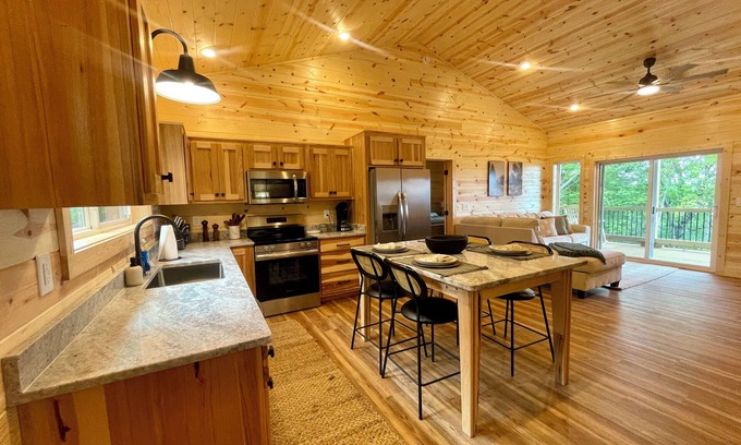 Murphy House | Beautiful Mountain View - Charming 2-bedroom house in Murphy, NC