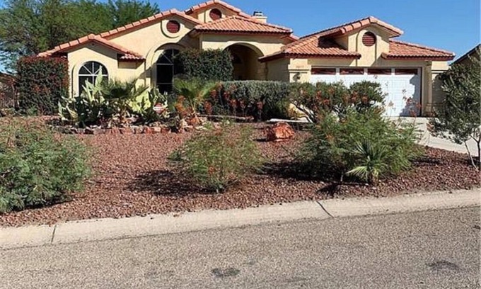 Bullhead City House | Beautiful Newly Remodeled and fully furnished house in Fort Mohave .