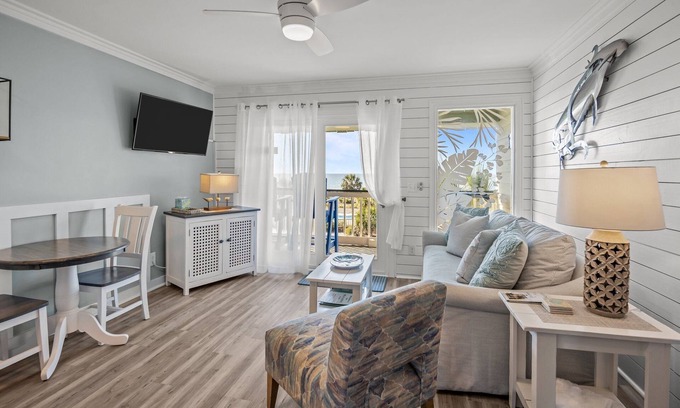 Isle of Palms Condo | Beautiful Newly Renovated Condo with Exceptional Views!