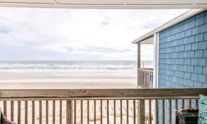 McCutcheon Field Condo | Beautiful oceanfront condo; the perfect getaway!