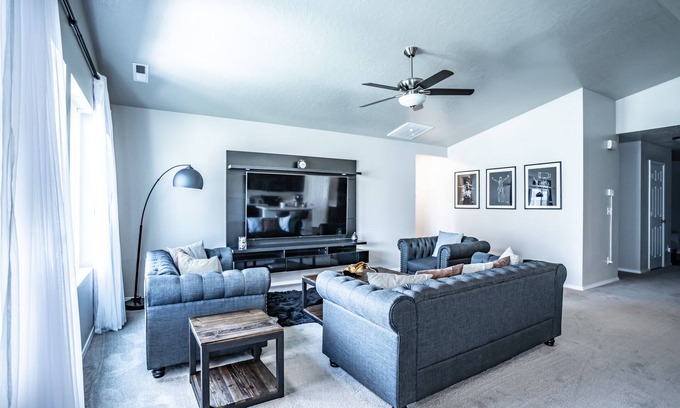 Kuna House | Beautiful Oasis with a splash of Glam