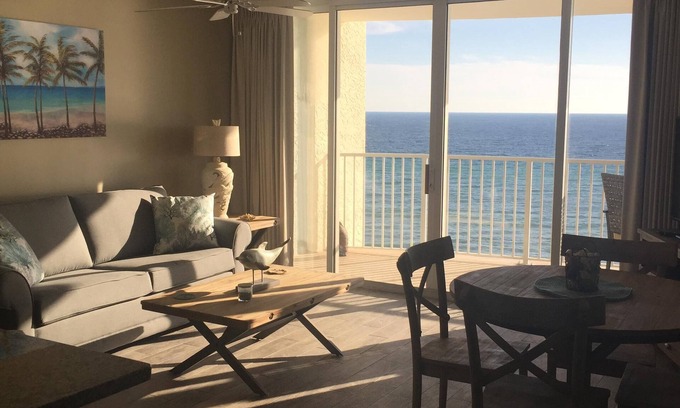 Long Beach Condo | Beautiful Oceanfront 1 Bedroom & FREE Beach Chairs & Umbrella