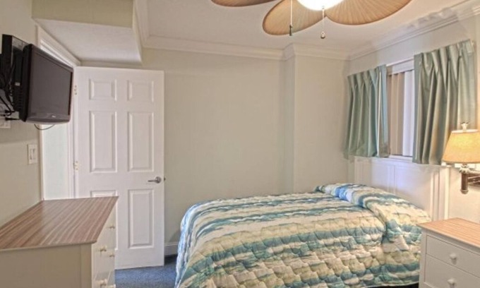 The Dunes Condo | Beautiful Ocean Front 2 bed, 2 bath condo with full kitchen and in-unit laundry