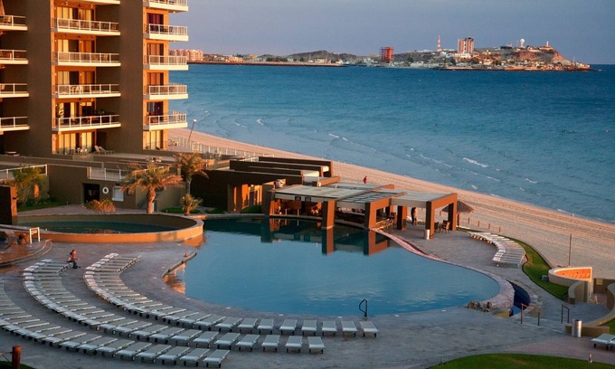 Puerto Penasco Condo | Beautiful Ocean Front, 2 Bedroom + Bonus Room - NEW LOWER RATES & DISCOUNTS