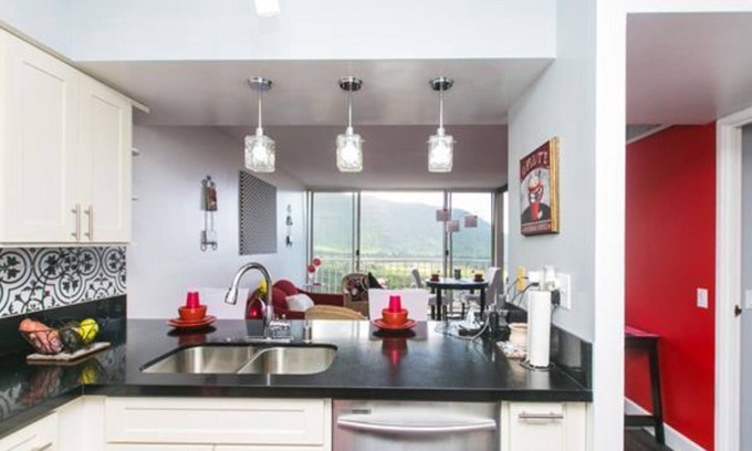 Makaha Condo | Beautiful Ocean & Mountain View Condo w/Security 24/7