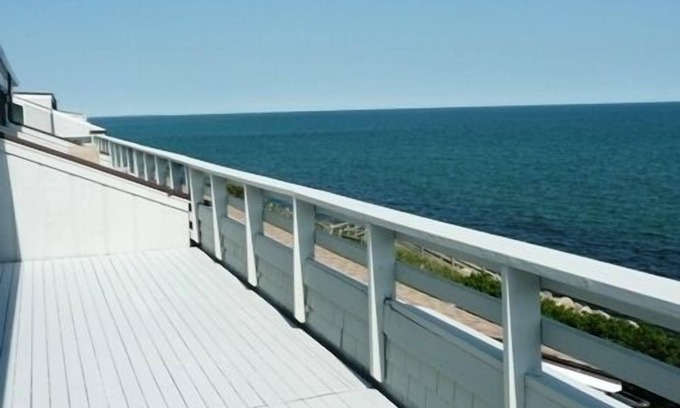 Mashpee Condo | BEAUTIFUL OCEANFRONT CONDO