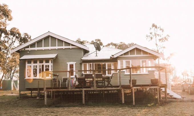 Ballandean Other | Beautiful old Queenslander house w/fireplace within wine district