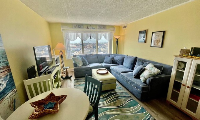 Cape May - Wildwood Condo | Beautiful One Bedroom Condo with Ocean Views