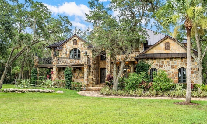 White City Other | Beautiful one of a kind home & estate! You will feel like you are in Tuscany!