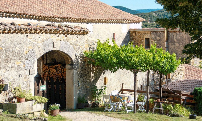 Roche-Saint-Secret Villa | Beautiful private villa for 4 guests with WIFI, TV, pets allowed and panoramic view
