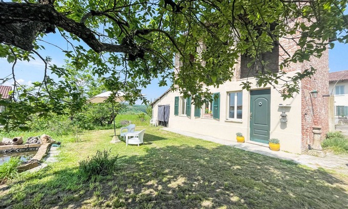 San Damiano dʼAsti House | Beautiful private villa for 2 guests with WIFI, A/C, TV, patio, pets allowed and panoramic view