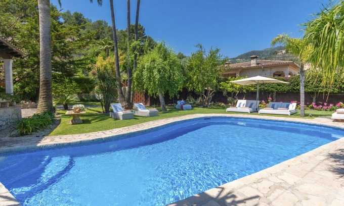 Mancor de la Vall Villa | Beautiful private villa with WIFI, private pool, A/C, TV, patio, panoramic view and parking