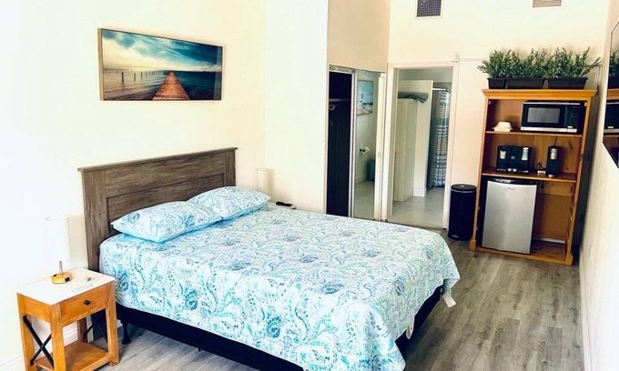Florida North Atlantic Coast House | Beautiful private room at North Palm Beach