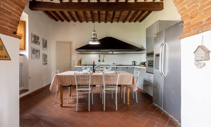 Pienza Villa | Beautiful private villa for 8 people with WIFI, A/C, TV and veranda, close to Montepulciano