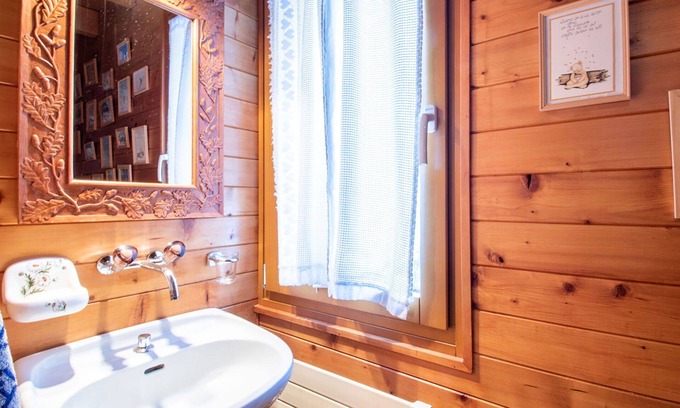 Champoussin House | Beautiful private villa for 7 people with WIFI, TV, terrace and parking