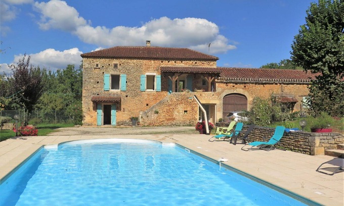 Montcabrier Villa | Beautiful private villa for 6 guests with private pool, WIFI, TV, terrace and parking