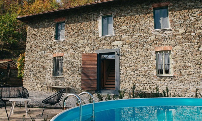 Dego House | Beautiful private villa for 6 guests with private pool, WIFI, patio, panoramic view and parking